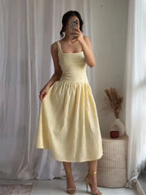 Country Belle Pleated Midi Dress