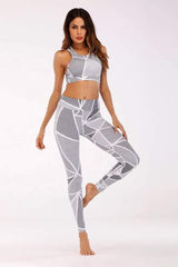 Gray Geometric Patterns Yoga Set