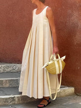 Pleated Solid Color Loose Sleeveless Round-neck Maxi Dresses
