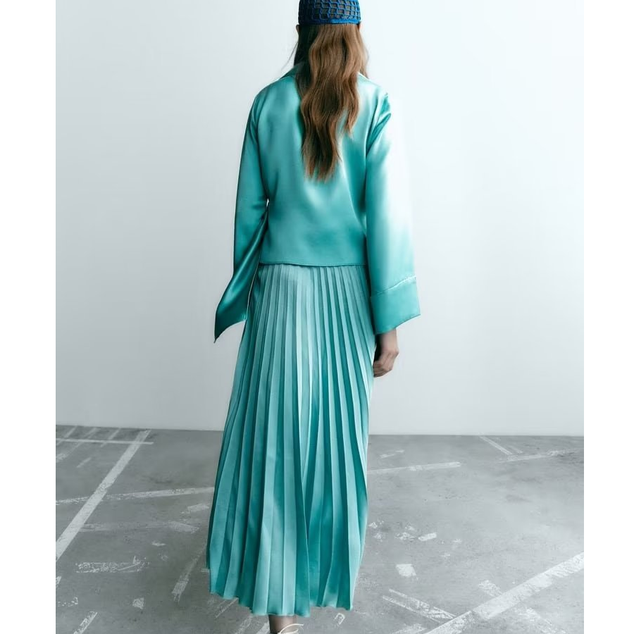 Flaxmaker V Neck Blue Solid Color Bouffant Two Piece Set