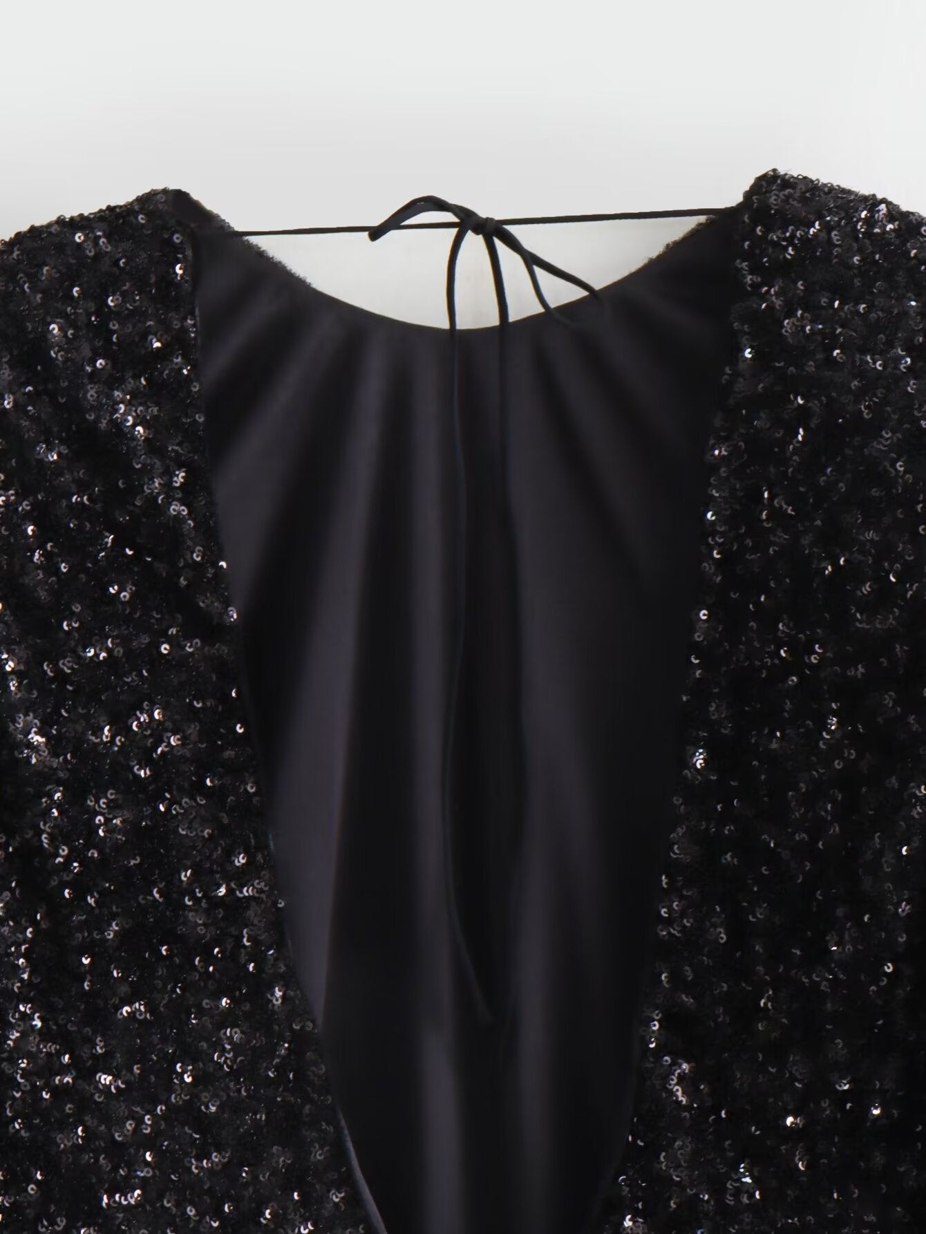 Sequin Backless Long-sleeved Party Dress