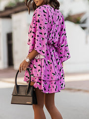 Double Layered Elasticity Leopard Printed A-Line High Waisted V-Neck Mini Dresses