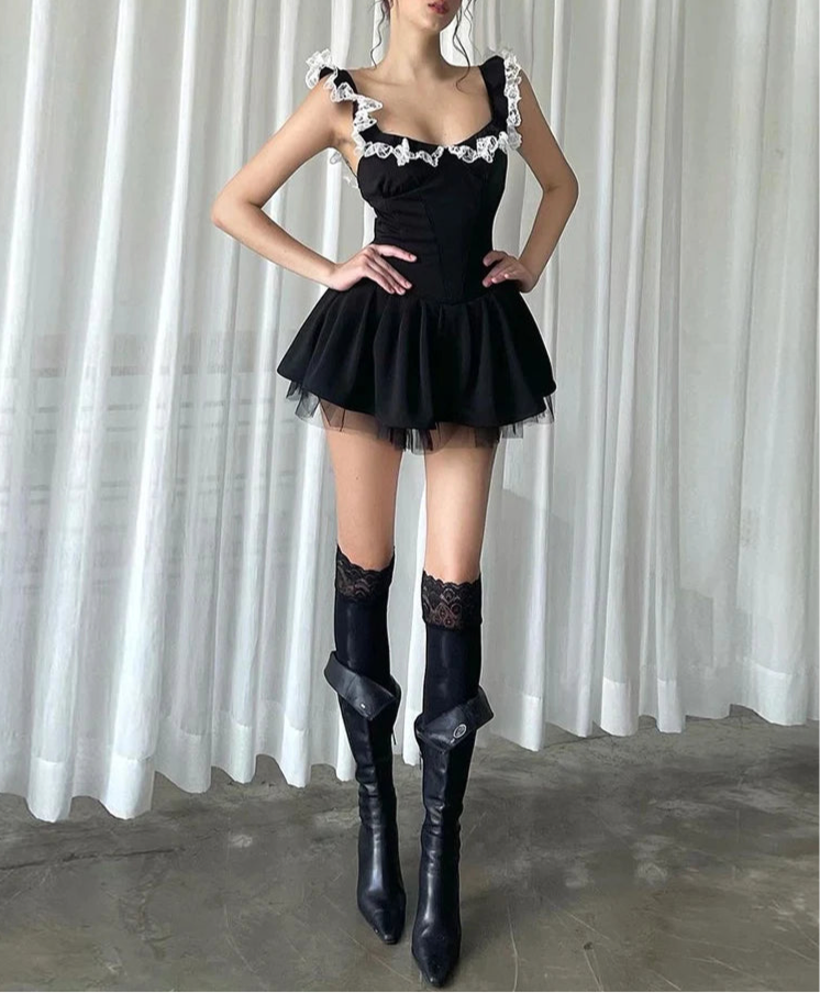 Black Lace Strap Pleated Mini Dress