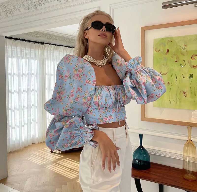 Lucia  Puffed Sleeves Top