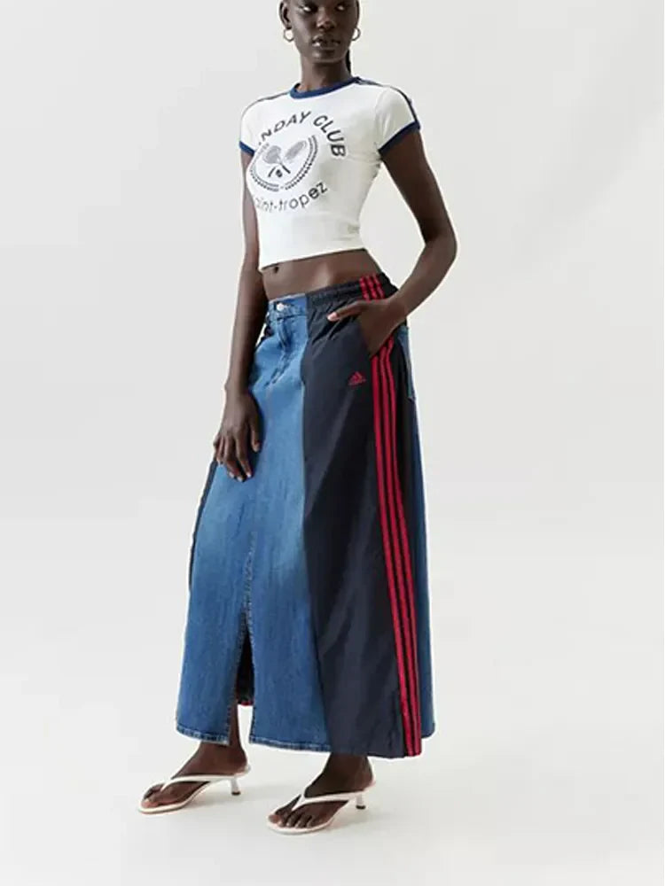 Sunday Club Two Tone Graphic Crop Top - Casual Regular Fit