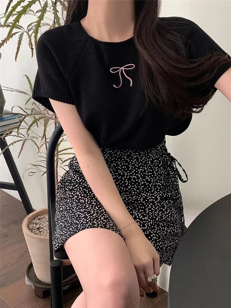 Round Neck Bow Print Short Sleeved Knitted Top
