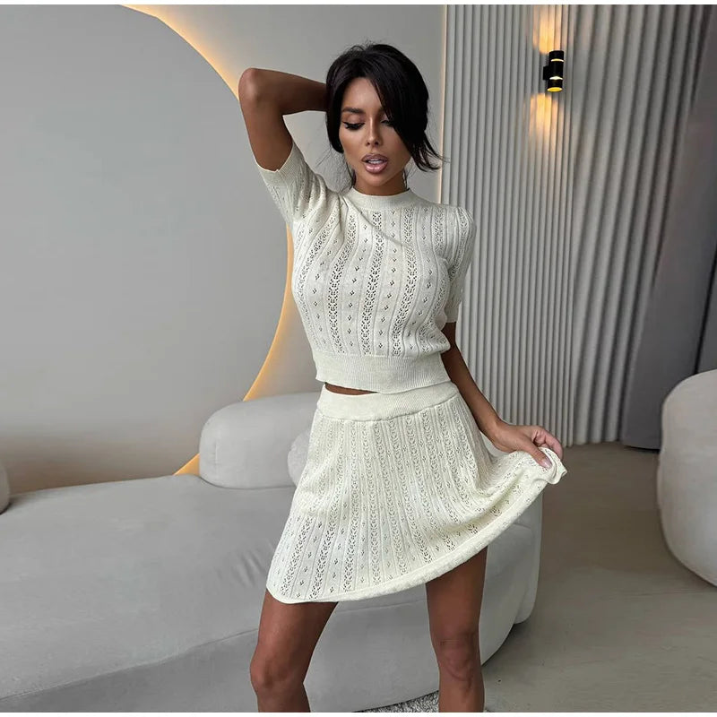O-neck Knitted  Short Sleeve Top And Mini Skirt Set