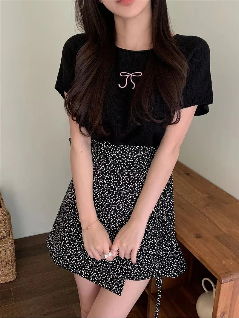 Round Neck Bow Print Short Sleeved Knitted Top