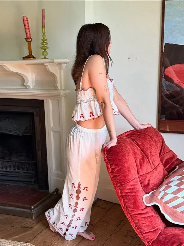 White Flower Embroidery Tank Top And Pants Sets
