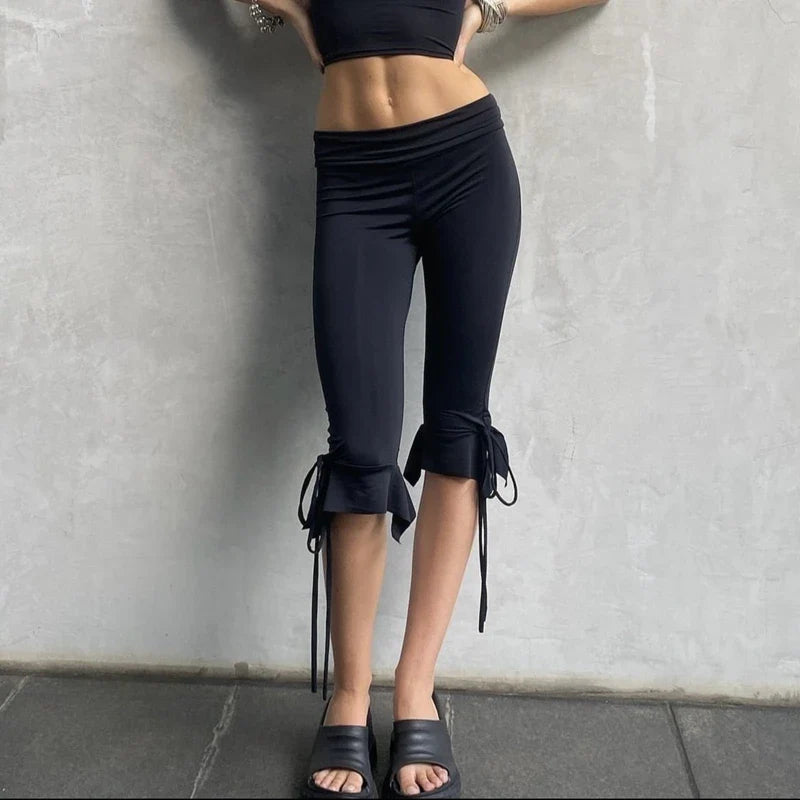 Solid Tie-up Ruffles Hem Capri Pants