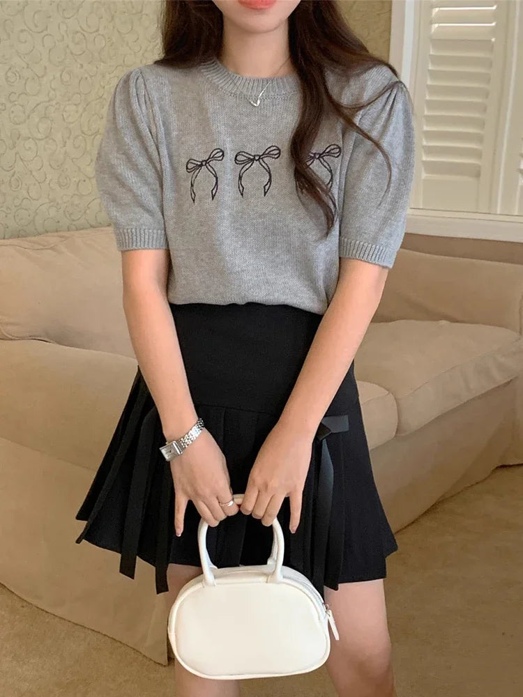 Bowknot Short Sleeve Round Neck Knit Top