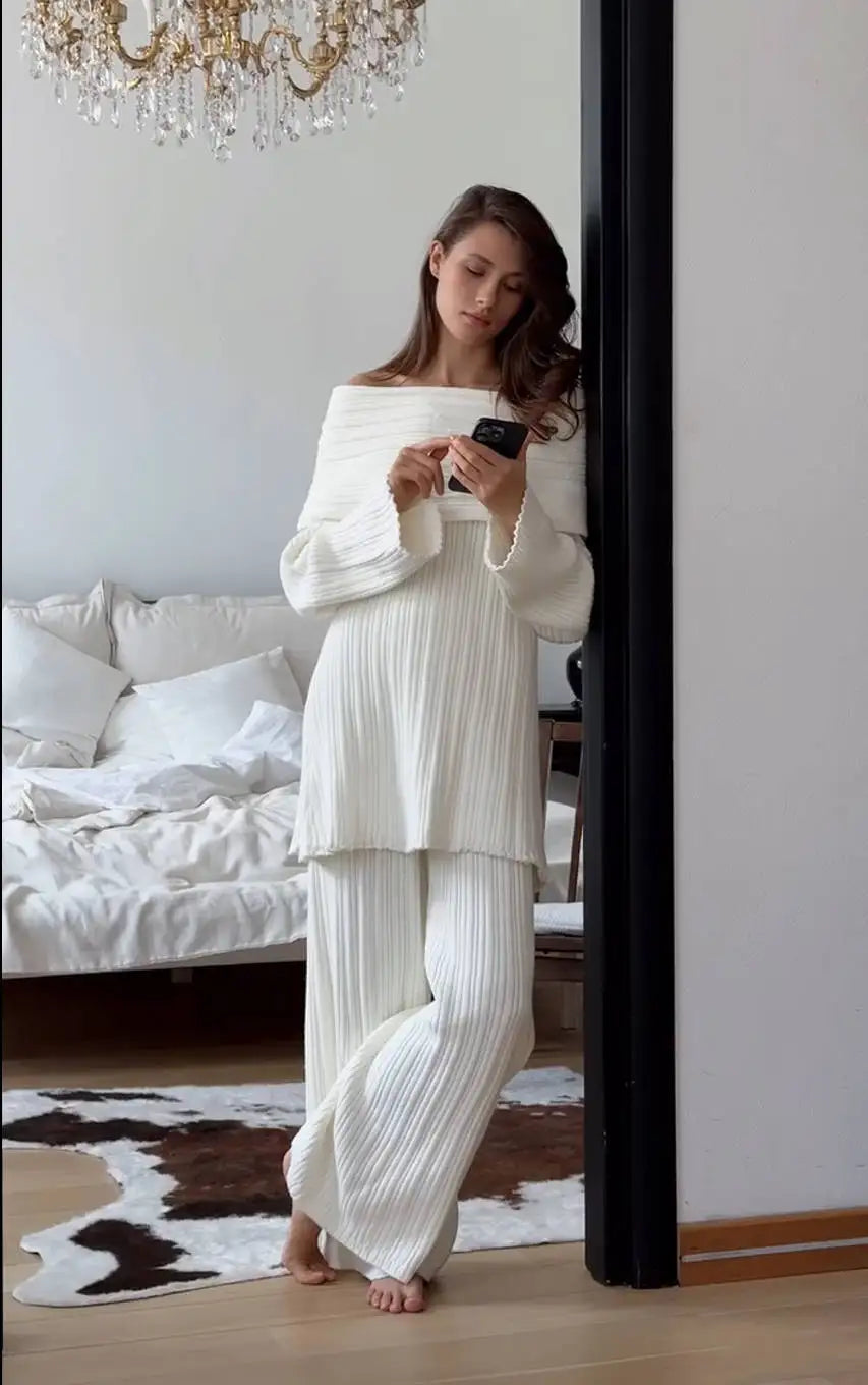 Off-Shoulder Long Sleeve Knitted Top