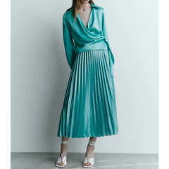Flaxmaker V Neck Blue Solid Color Bouffant Two Piece Set