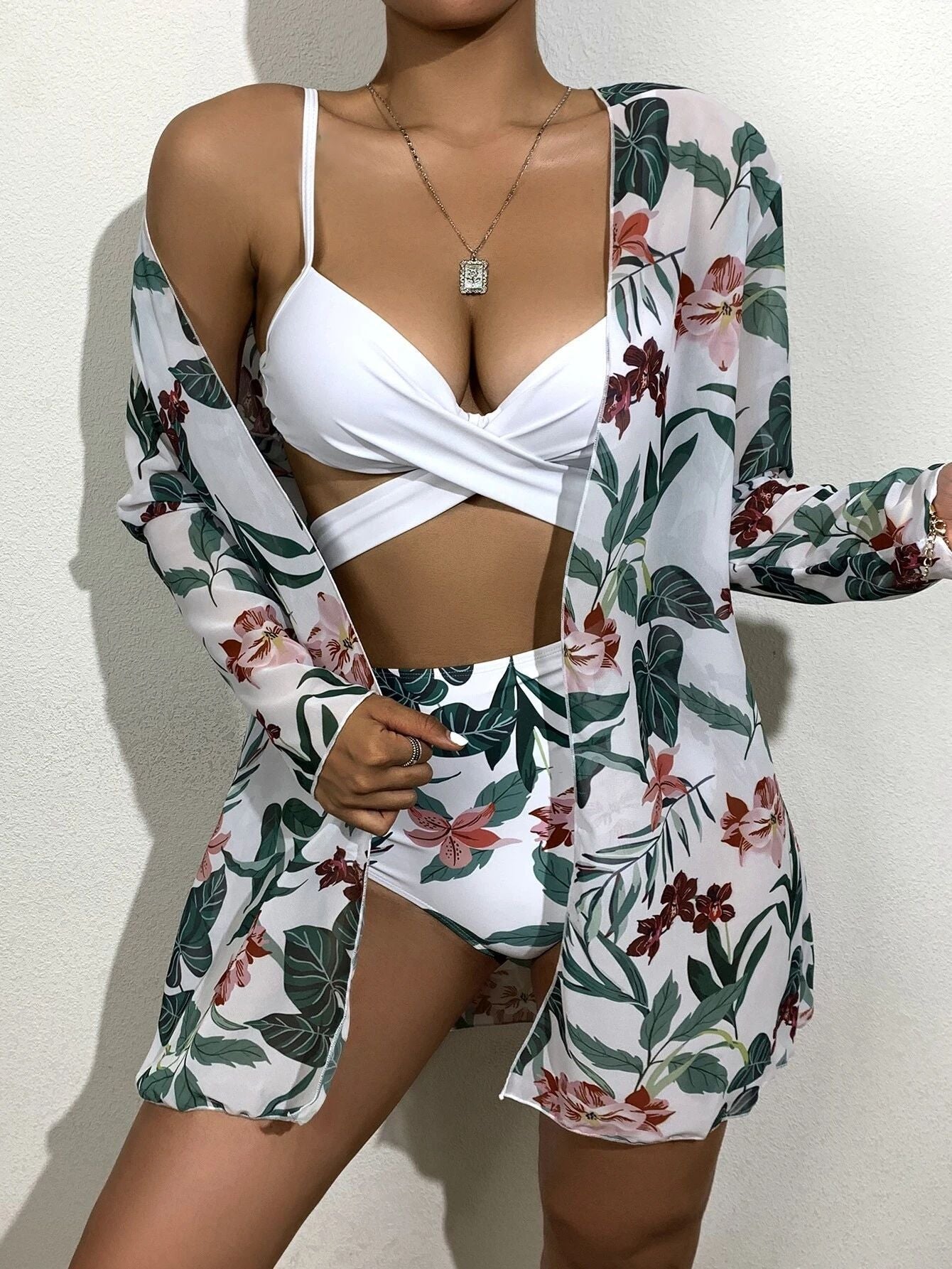 Printed Sexy Bikini Swimsuit and Net Yarn Cover Up