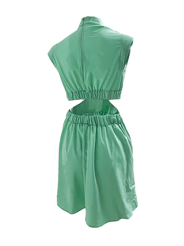 Belly-Hollow Pleated Solid Color Skinny Stand Collar Mini Dresses