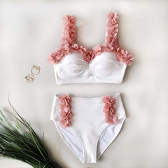 Underwired 3D Flower Applique White Bikini Swimsuit Flaxmaker