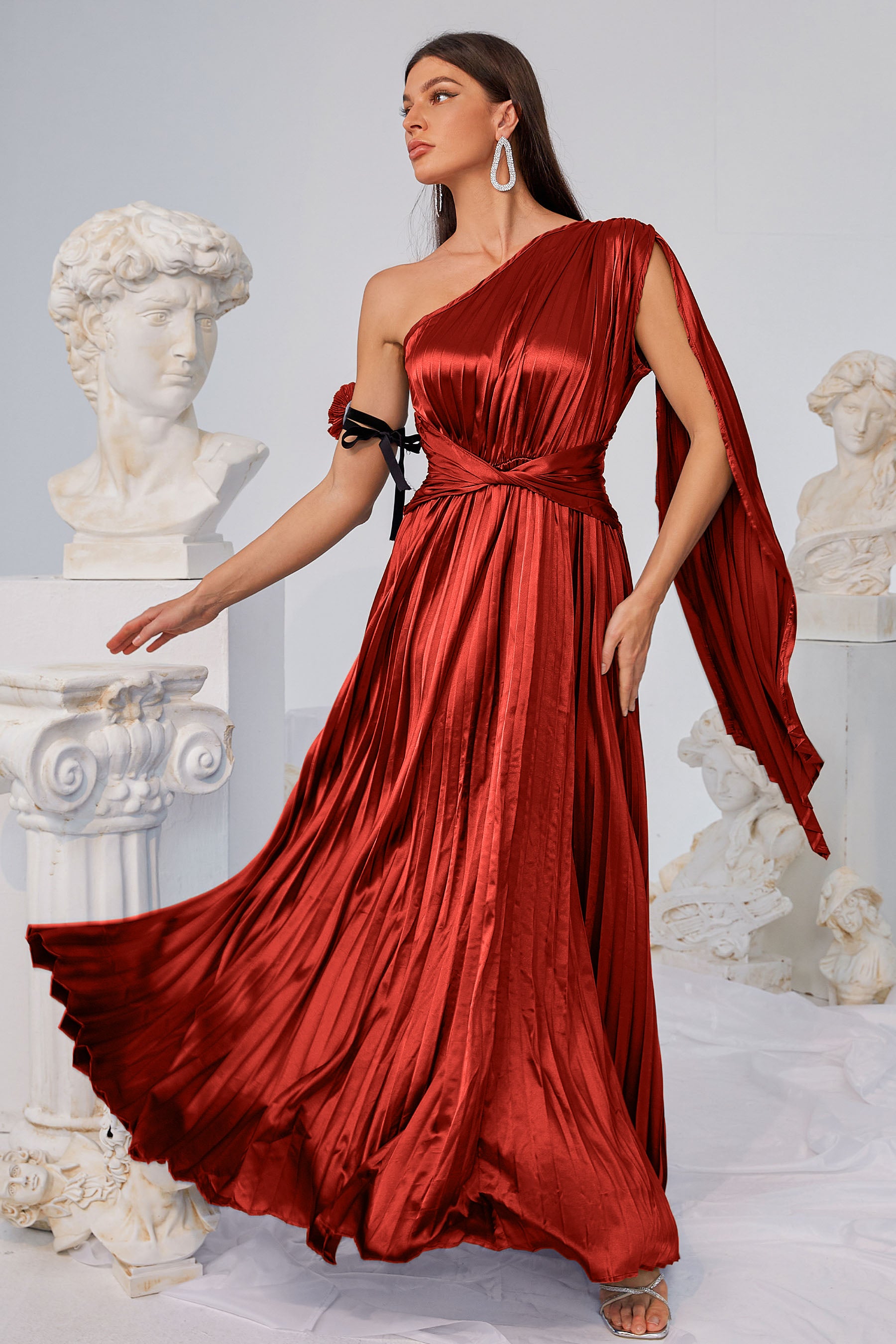 Oblique Shoulder Fold Dress
