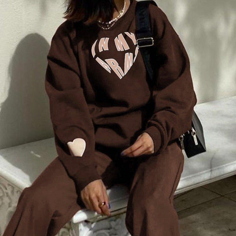 'IN MY ARMS' Casual sweatshirt