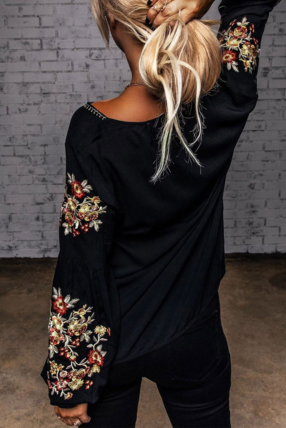 Floral Embroidery Long Sleeve Top