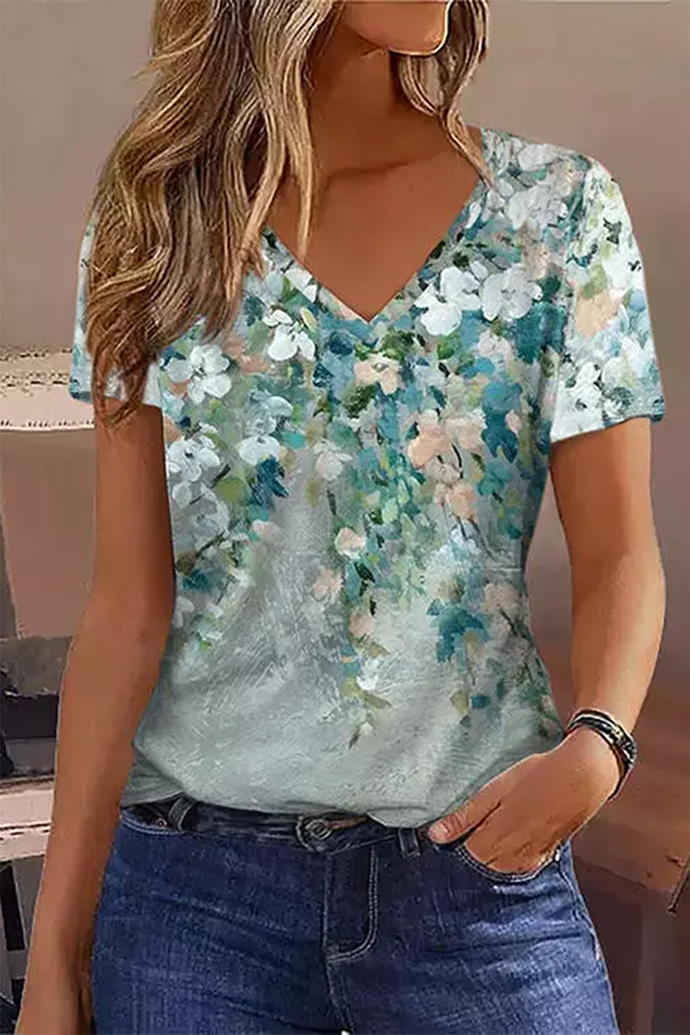 Floral Print Shift Fit V Neck T Shirt