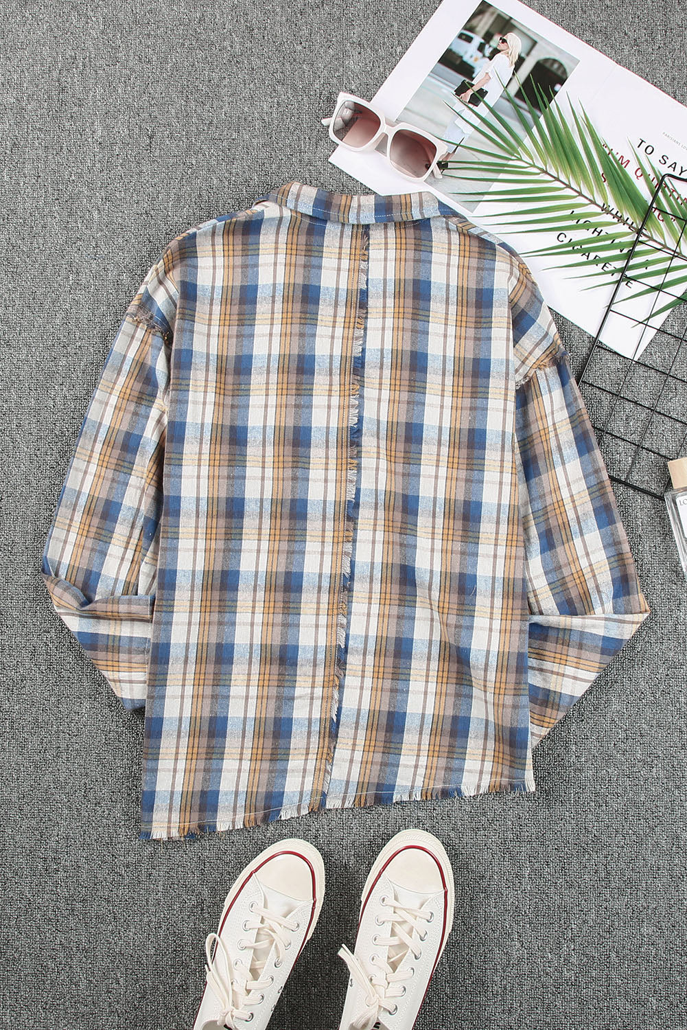 Plaid Pattern Asymmetric Buttons Shirt
